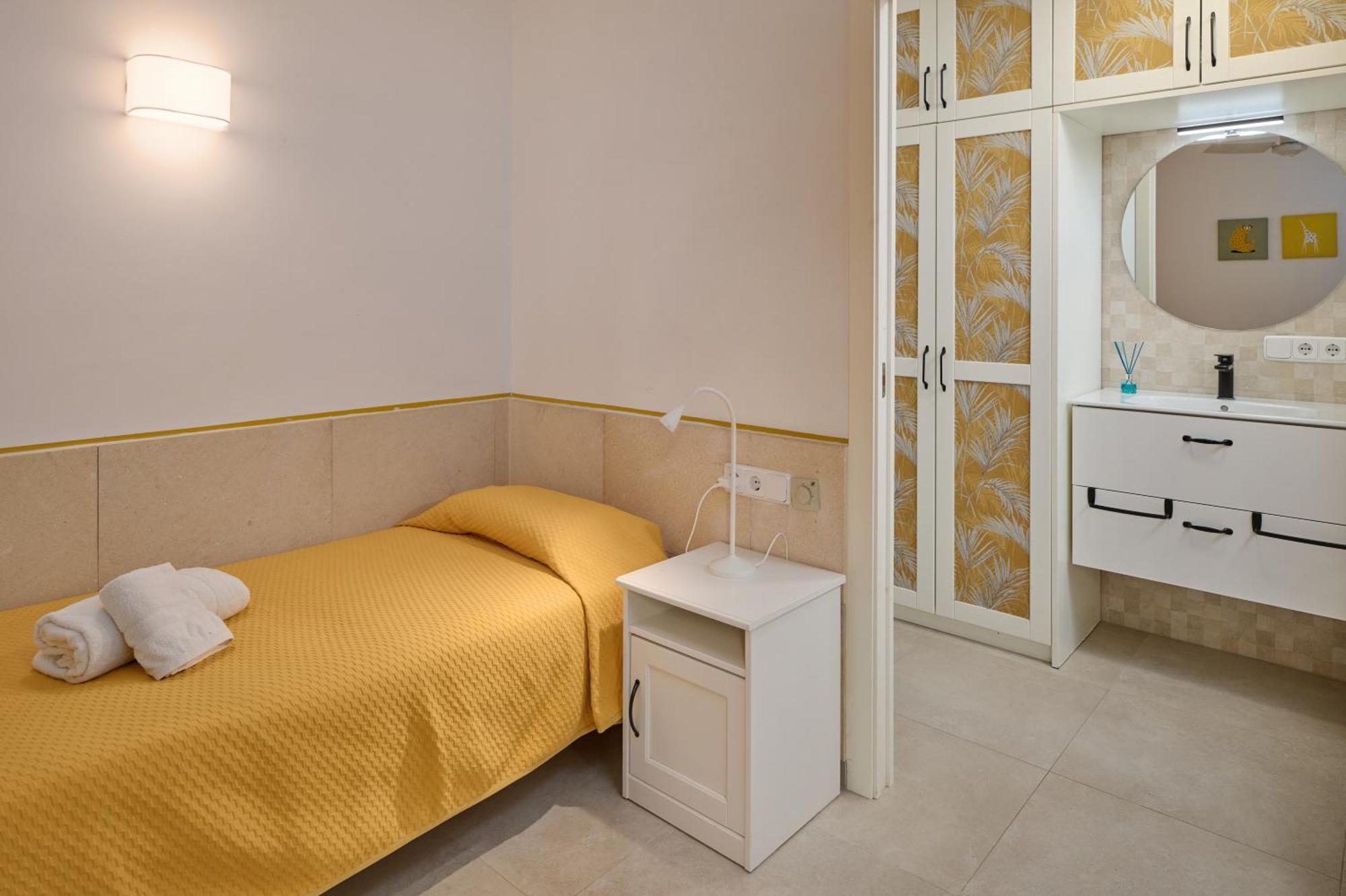 Waterfront Apartment 'Maria'. Pool. Wifi Santanyi Exterior photo
